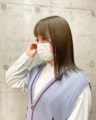 セミロング カラー 女性に人気♪ はやしほのかのヘアスタイル