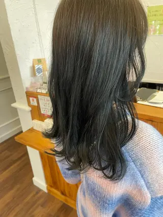 セミロング 関根 沙季のヘアスタイル