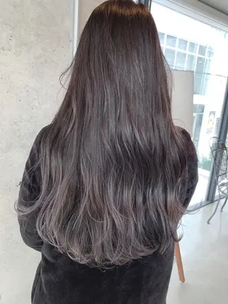 ロング カラー conne&riri所属・MAYU 💚森下のヘアスタイル