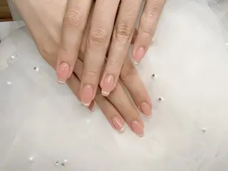 ネイル Fairyフェアリーネイルサロン所属・シズ セキのネイルデザイン