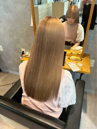 ロング 茶谷 沙穂のヘアスタイル