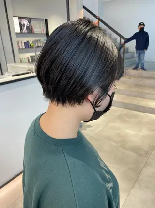 ショート 🎀ボブ+ハイトーン シュカ👶🏻のヘアスタイル