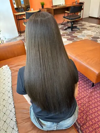 ロング 田中 愛燦のヘアスタイル