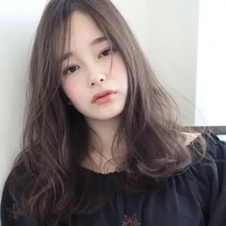 カットとカラー ストレートとスパのヘアスタイル