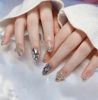 ネイル ちゅるんネイル🪄 耳ツボジュエリー🔗のネイルデザイン