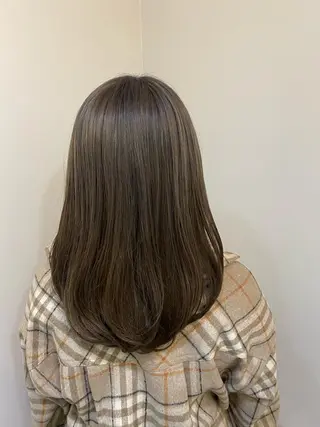 セミロング ブリーチ毛対応酸性 ストレート🌈サキのヘアスタイル
