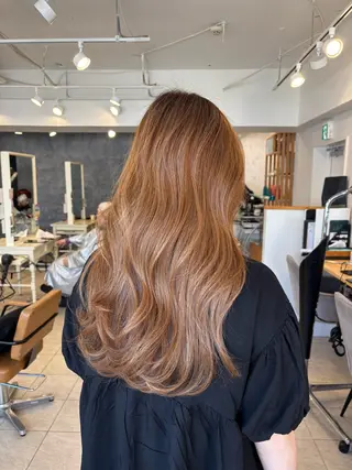 ロング カラー ハイライトカラー/ ハイトーン🍀白石のヘアスタイル