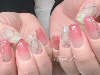 ネイル 芦辺 香奈のネイルデザイン