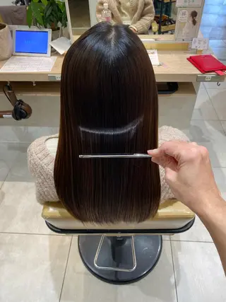 セミロング ⭐️⭐️縮毛矯正の スペシャリスト松本✨のヘアスタイル