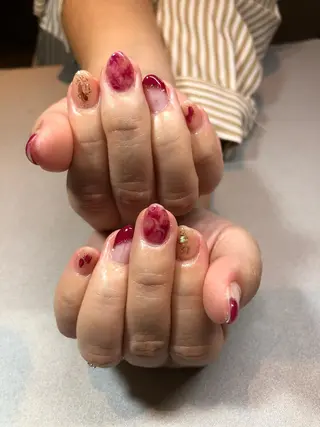 ネイル iiloo aromaworksのネイルデザイン