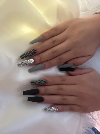 ネイル Nailsalon SKiのネイルデザイン