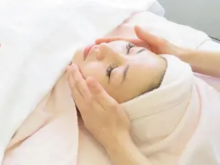 Une rencontre (ユヌ・ランコント)所属・つや肌専門店ユヌ・ ランコント中井のエステ・リラクイメージ