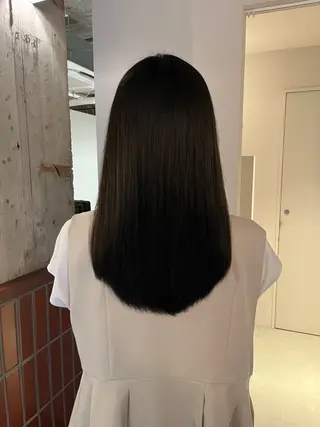 ロング カラー 久保田 群青のヘアスタイル
