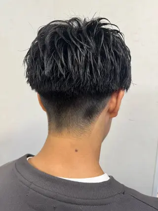 ショート メンズ パーマ/ハイトーン /吉田眞のヘアスタイル