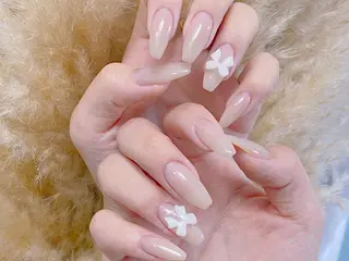 ミディアム 501_nail所属・Ta taのネイルデザイン