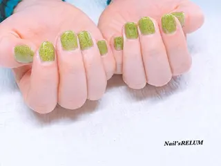 ネイル THECOLORS所属・近貞 莉奈のネイルデザイン