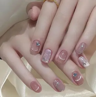 ネイル 高木 維麗絲のネイルデザイン