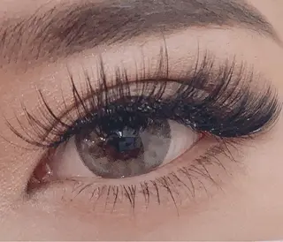 マツエク・マツパ CHARME所属・CHARME さやかの眉毛・アイブロウイメージ