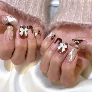 ネイル シュシュ 🎀 girly nailのネイルデザイン