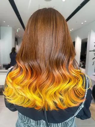 セミロング stair:case 武蔵小杉店所属・艶カラーリスト 牛込萌香のヘアスタイル