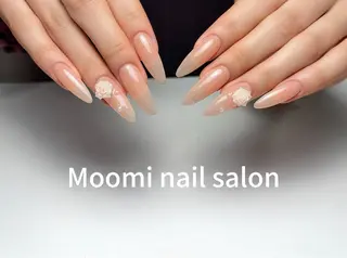 ロング Moomi nail salonのネイルデザイン
