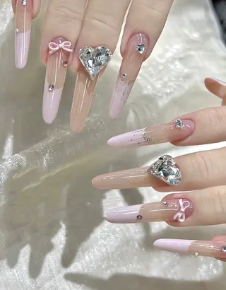ネイル D-BEAUTY Nailsalonのネイルデザイン