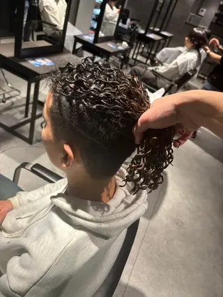 パーマ メンズ men'ssalon stud.所属・立林 類のヘアスタイル