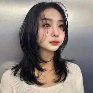 ミディアム RAF TOKYO 浜松所属・レイヤー/髪質改善/ 飯尾百花のヘアスタイル