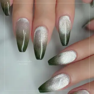 ネイル GRACE NAILSのネイルデザイン