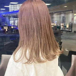 セミロング カラー 滝本 里実のヘアスタイル