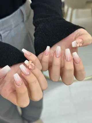 ネイル Elegancia. Hiromiのネイルデザイン