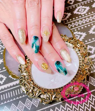 ネイル CROWN プライベートサロンのネイルデザイン