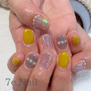 ネイル 7e. Nailのネイルデザイン