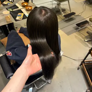 カラー やまき さきね/ショートのヘアスタイル