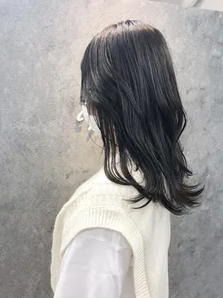 セミロング 所渉/韓国レイヤー /ウルフカットのヘアスタイル