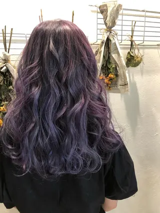 セミロング カラー ヘアアレンジ BUBBLES所属・山本 琴乃🦭のヘアスタイル