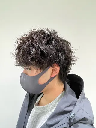 ショート メンズ フェザーパーマ職人 🪶ryosukeのヘアスタイル