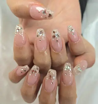 ネイル 河野ちえ (雑誌掲載サロン)のネイルデザイン