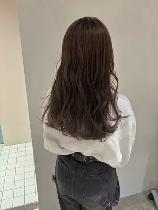 ロング Kurt by deco所属・hana /ハイトーンカラーのヘアスタイル