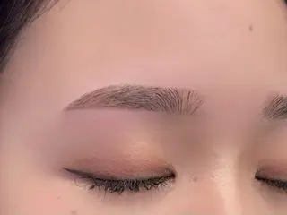 アイブロウ 田中 綺乃のマツエク・マツパデザイン