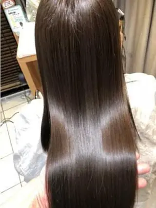 カラー 𝗕𝗼𝗻𝗵𝗲𝘂𝗿西梅田所属・ノンダメージ® 稲垣  いおりのヘアスタイル