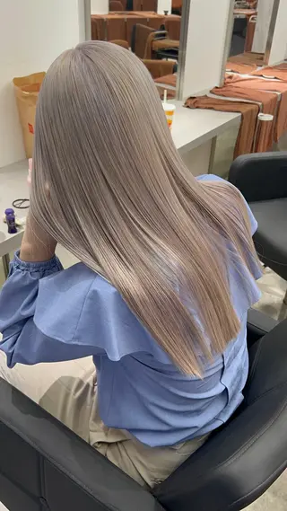 ロング カラー DAYS 2ndのヘアスタイル