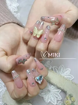 ネイル 🦋 MiKi 🦋 ネイルサロンのネイルデザイン