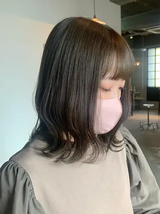 ミディアム カラー room3小出 奈央子のヘアスタイル