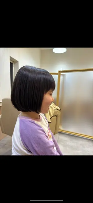 キッズ シンセティックヘアデザイン所属・吉井 愛のヘアスタイル