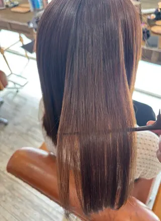 セミロング KUMA／髪質改善 🎀のヘアスタイル