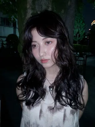 ロング カラー ヘアアレンジ yiye青山店所属・yiye shioriのヘアスタイル