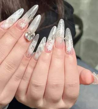 ネイル D-BEAUTY Nailsalonのネイルデザイン