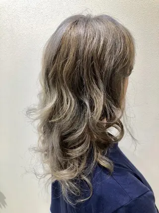 セミロング カラー RUBEUS【ルベウス】所属・✨艶々カラー🎨 杉本賢人のヘアスタイル