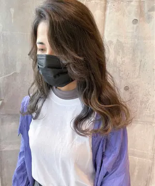 ミディアム カラー HOLON池袋所属・ウルフカット ハッシュカット/七海のヘアスタイル